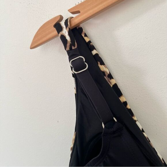 Miraclesuit NWT Miradonna Black Leopard Print Twist Front One-Piece Swimsuit - Picture 10 of 13